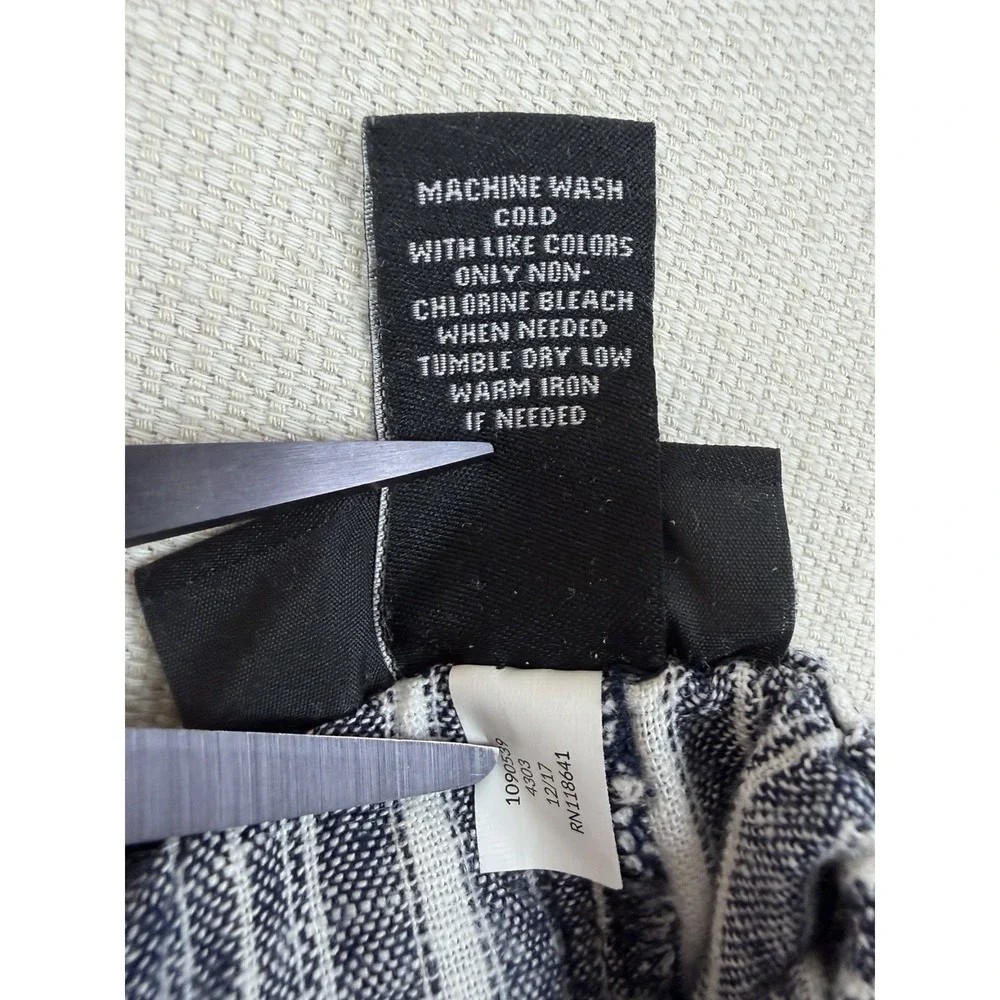 Lane Bryant Striped Blue White Capri Pant Plus 18/20 Resort Linen Blend Beach - Picture 8 of 10